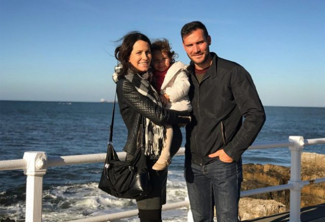 En un par de semanas, Saúl y su mujer, Celia, le darán una hermanita a su princesa, Valentina.