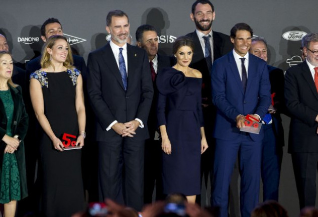 Felipe y Letizia posaron con los mejores deportistas de los últimos años, entre ellos Mireia Belmonte y Rafa Nadal.