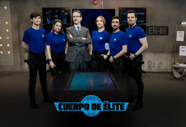 Canco Rodríguez con sus compañeros de «Cuerpo de Élite».