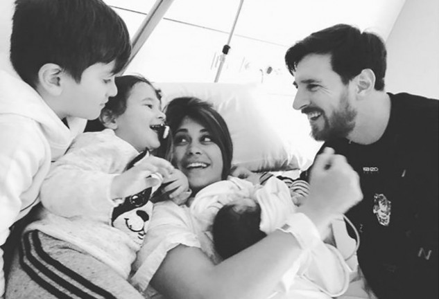 Foto de la familia que Antonella colgó en su Instagram.