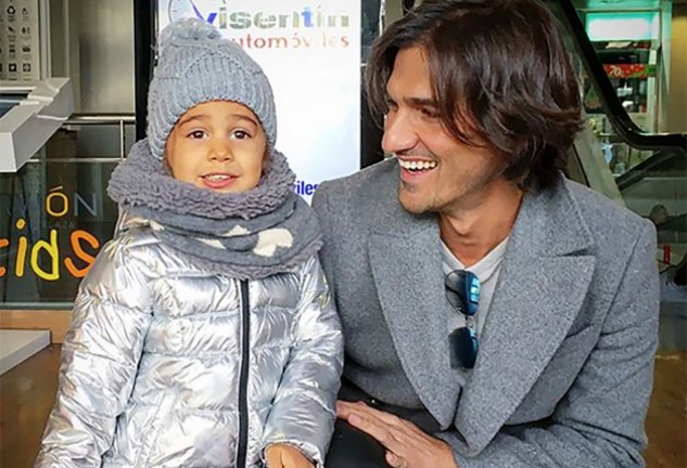Hugo con su hija Julieta en una foto de su cuenta de Instagram.