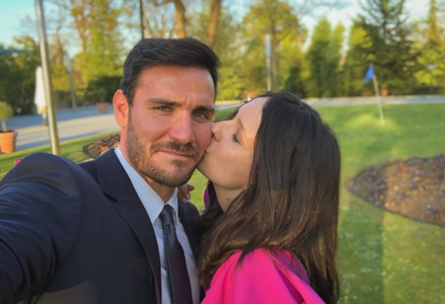 Craviotto, en una tierna imagen con su esposa, Ceila.