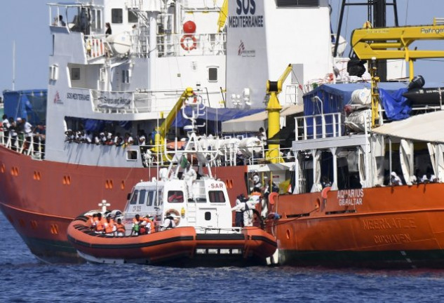 El «Aquarius» ha trasladado a parte de los inmigrantes hasta Valencia.