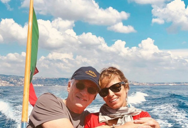 Richard y Alejandra disfrutando de la costa italiana.