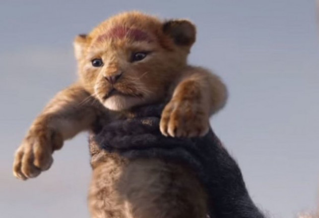 El leoncito que hace de Simba es toda una preciosidad