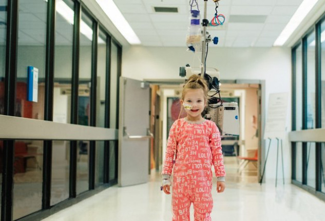 Sadie nació prematuramente y da las gracias por cada día en el que puede probar comida real.