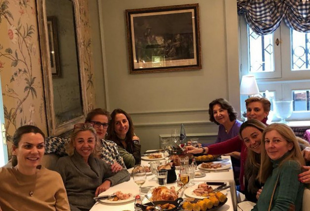 Maria Zurita celebró con sus amigas el Día de Acción de Gracias.