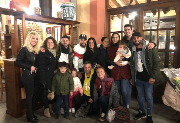 Kiko Rivera con sus familiares en una foto de Instagram.