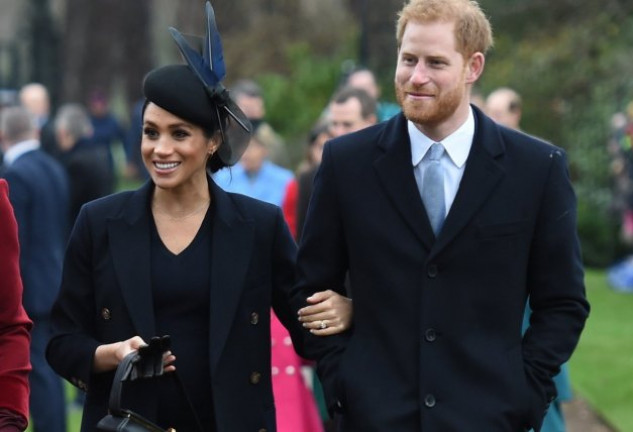 Harry, de 34 años, con su esposa, Meghan, artífice de la nueva vida que ha emprendido cuidándose al máximo, haciendo ejercicio y hasta practicando yoga.