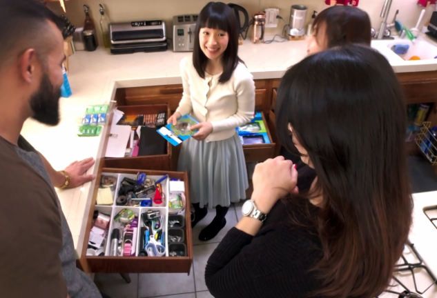 Marie Kondo en un momento de su programa de Netflix.