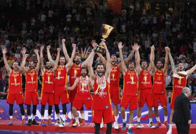 La selección española de baloncesto celebró así su segundo Campeonato del Mundo.