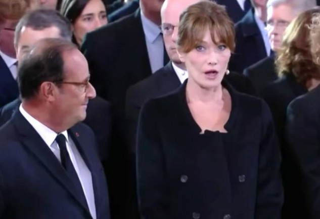 Hollande ha desvelado qué fue lo que le dijo para que la cantautora reaccionara así.