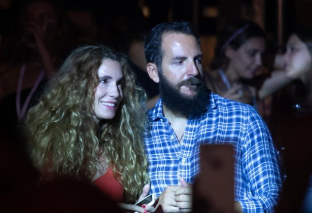 Borja (en la foto, con su mujer) insiste en que no delinquió porque en el 2007 residía en Andorra.