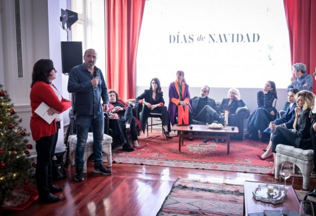 El director, Pau Freixas, y las actrices en la presentación de la serie «Días de Navidad».