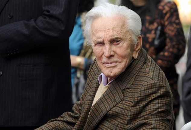 Kirk Douglas en una imagen retrospectiva tomada en 2011.