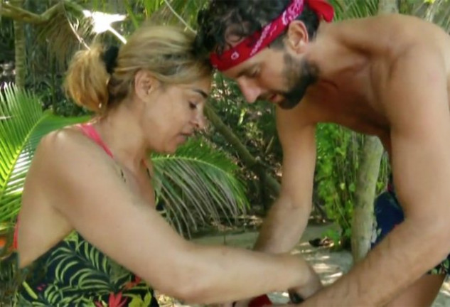 Ana María Aldón y Antonio Pavón han reforzado su amistad estos últimos días juntos en Playa Desvalida.