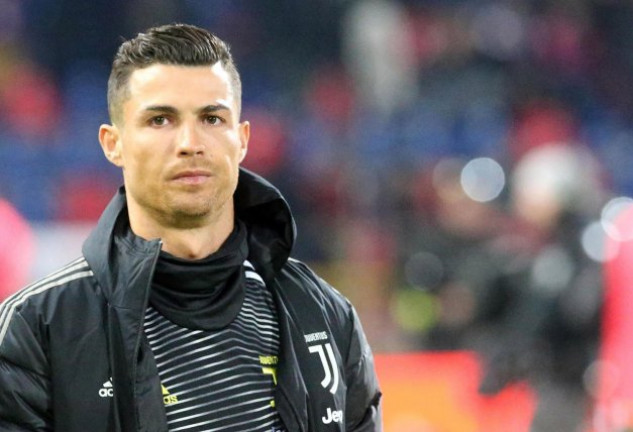 El futbolista Cristiano Ronaldo se suma a la lista de celebrities que realizan donaciones para frenar la pandemia.