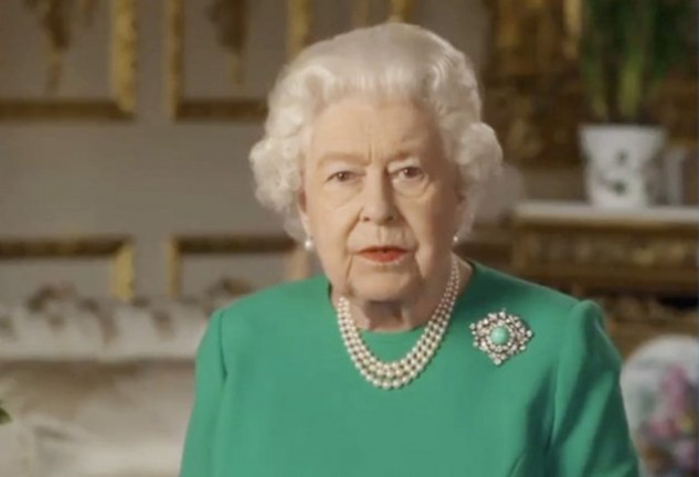 La monarca inglesa, de 93 años, grabó el mensaje desde el castillo de Windsor.