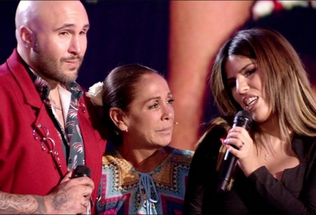 Kiko, Isabel y Chabelita en uno de sus últimos encuentros públicos juntos, cuando la tonadillera participó en Supervivientes 2019.