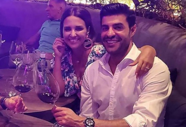 Paula disfrutando con Miguel de la noche en Marbella.