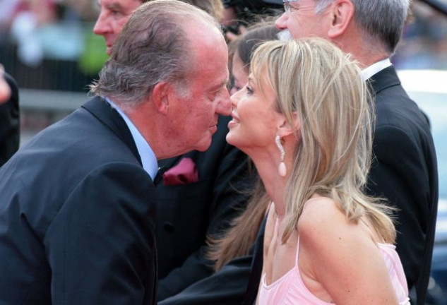 Don Juan Carlos y Corinna acudieron juntos a numerosos eventos públicos sin que nadie supiera que eran pareja.
