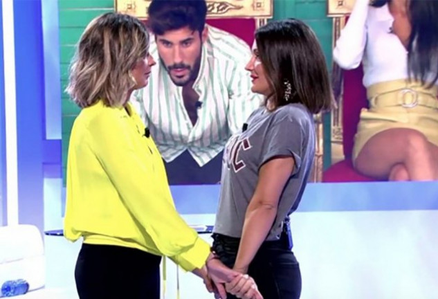 Nagore Robles sorprende a su pareja, Sandra Barneda, en MYHY.