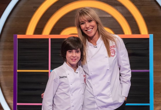 Raquel Meroño visita de nuevo las cocinas de Masterchef.