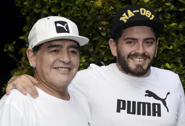 El hijo de Maradona asegura a un medio italiano que no se fía del abogado de la familia.