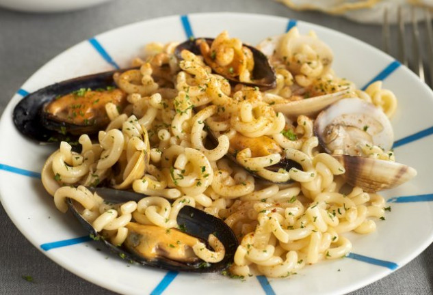 fideos-con-almejas-y-mejillones