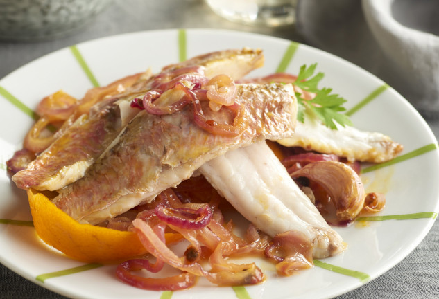 filetes-de-salmonetes-con-escabeche-de-naranja