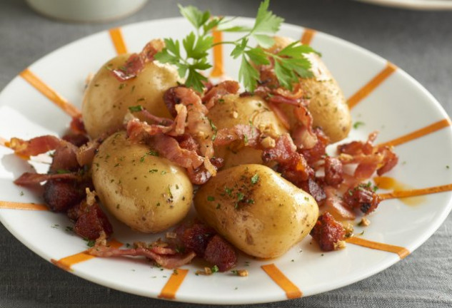 patatas-con-chorizo-y-beicon