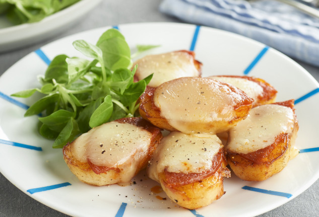 patatitas-con-queso-y-sobrasada