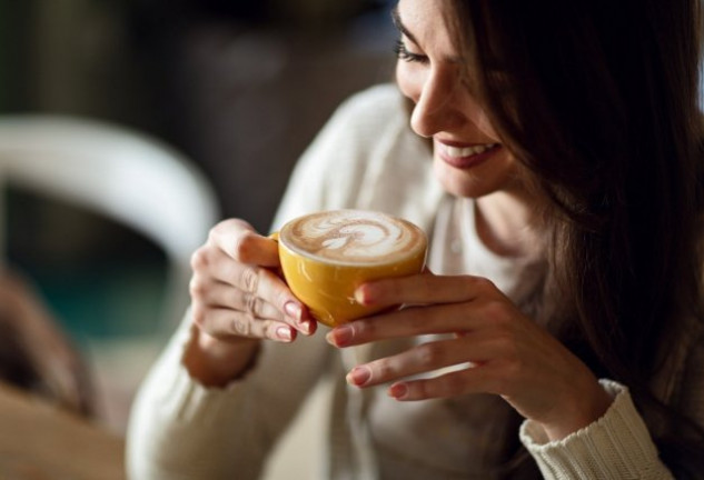 Descubre todas las curiosidades y beneficios del café, una de las bebidas más consumidas en todo el mundo. 