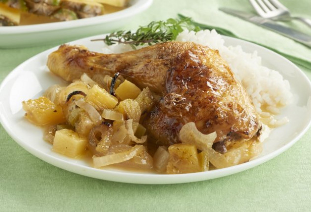 pollo-al-horno-con-pin-a-y-arroz