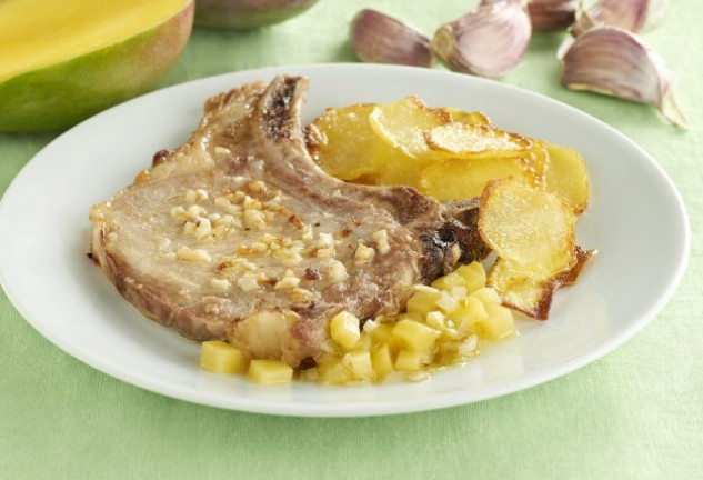 chuletas-de-cerdo-con-salsa-de-mango