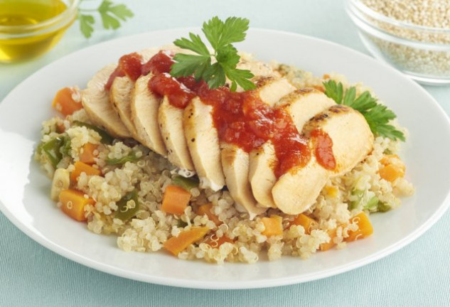 pollo-con-verduras-salteadas-y-quinoa