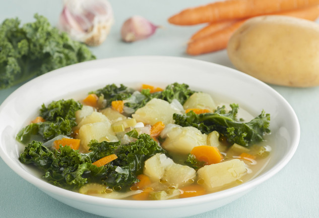 sopa-de-kale-con-patatas