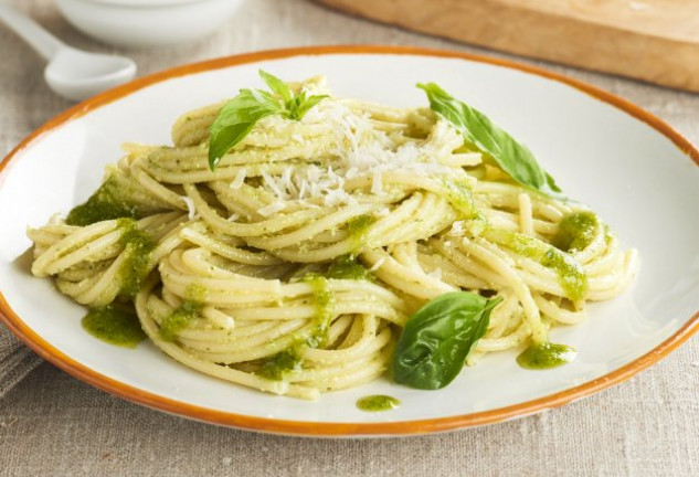 espaguetis-al-pesto