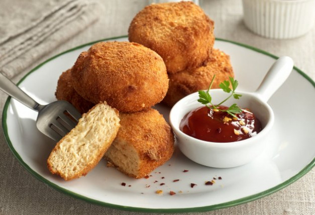 nuggets-de-pollo-con-tres-salsas