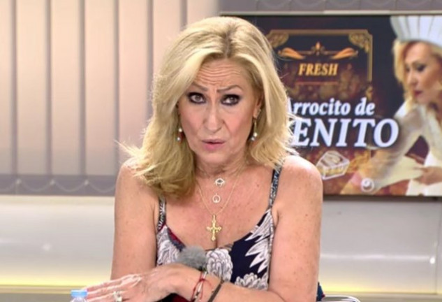 Rosa Benito hoy, criticando a Sálvame Diario desde Ya es Mediodía Fresh.