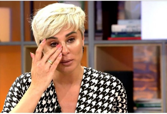 Ana María Aldón no pudo contener las lágrimas hablando de su marido y Rocío Jurado.