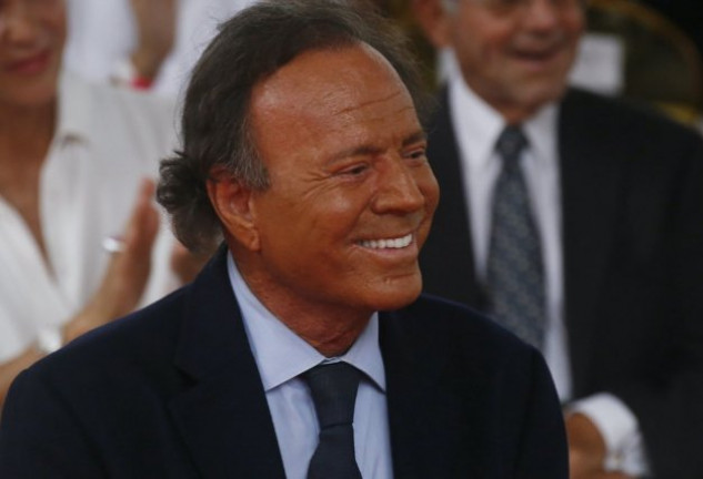 Julio Iglesias se estaba enfrentado a varias especulaciones sobre su salud.