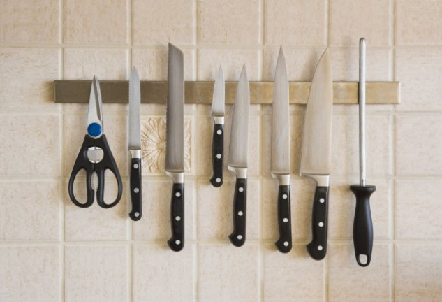 Te contamos cómo cuidar tus cuchillos para que estén en perfecto estado, ¡y trucos caseros para limpiar las manchas!