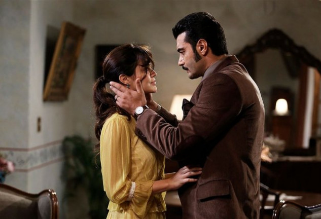 Los actores Hilal Altinbilek y Uğur Güneş protagonizan esta exitosa ficción turca.