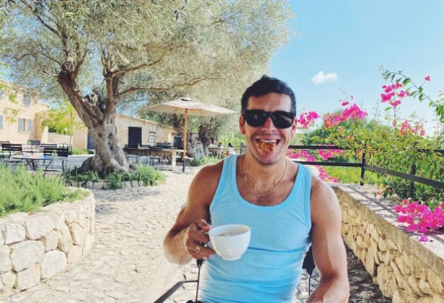 Mario Casas ha disfrutado de unas vacaciones muy familiares.