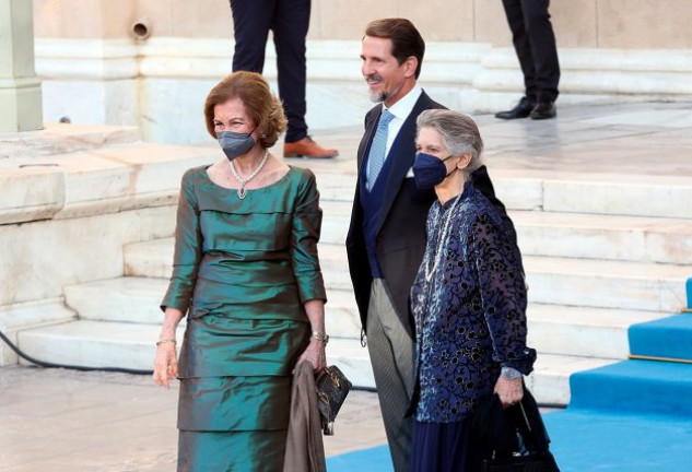 La reina Sofía, con su hermana, Irene, y su sobrino, Pablo de Grecia.