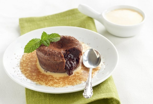 coulant-de-chocolate-con-salsa-de-vainilla