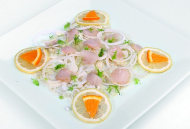 tartar-de-vieiras-con-hinojo-y-ci-tricos