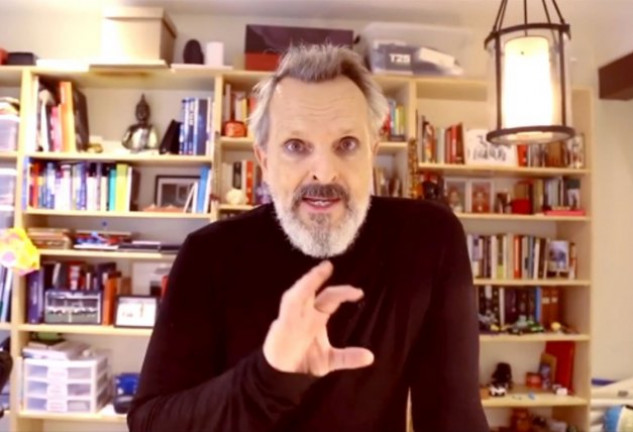 Miguel Bosé acaba de presentar sus memorias.