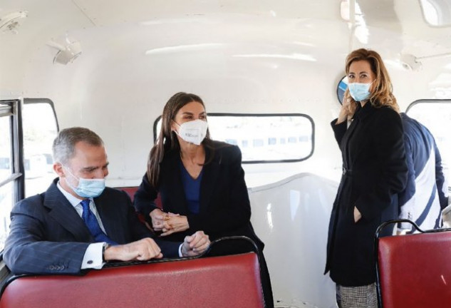 felipe-letizia-en-bus